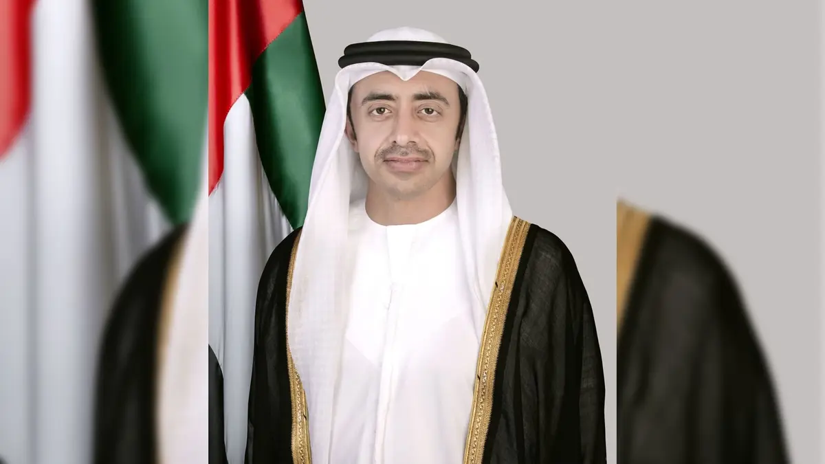 وزير خارجية الإمارات يبحث مع عدد من نظرائه تأثير الأوضاع الراهنة على الاستقرار العالمي
