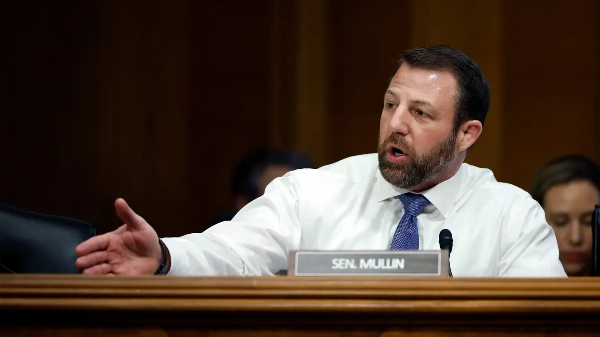 "لاعب فنون قتالية سابق".. ترامب يسمي ماركواين مولين للأمن الداخلي