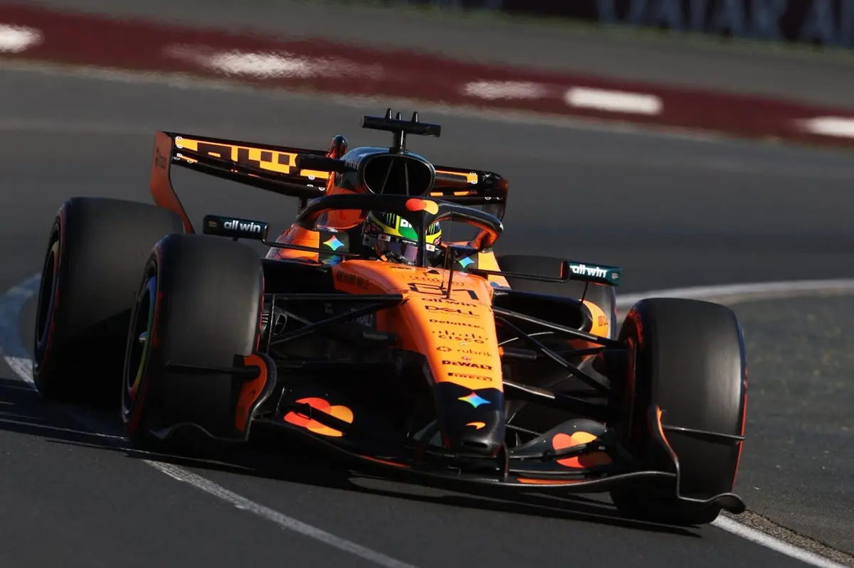 F1 Australian GP: Oscar Piastri leads FP2 as Aston Martin's woes continue