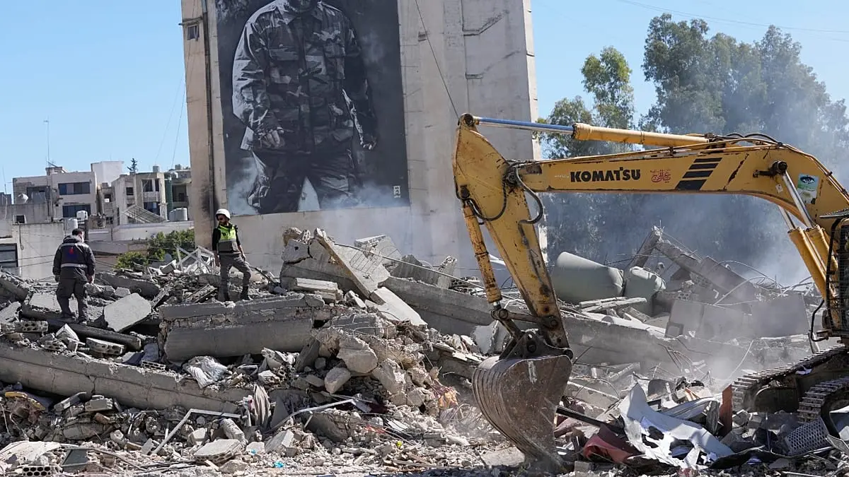 غارات على الضاحية الجنوبية وصيدا.. ورئيس الوزراء اللبناني يحذّر من "كارثة إنسانية"