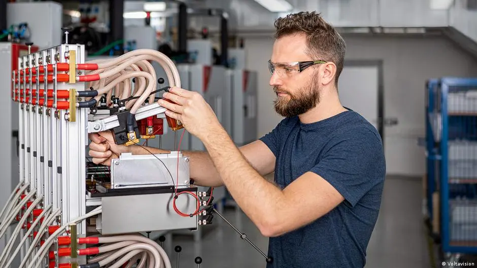 تقنية تبريد ألمانية تُحدث تحولا ببطاريات السيارات الكهربائية