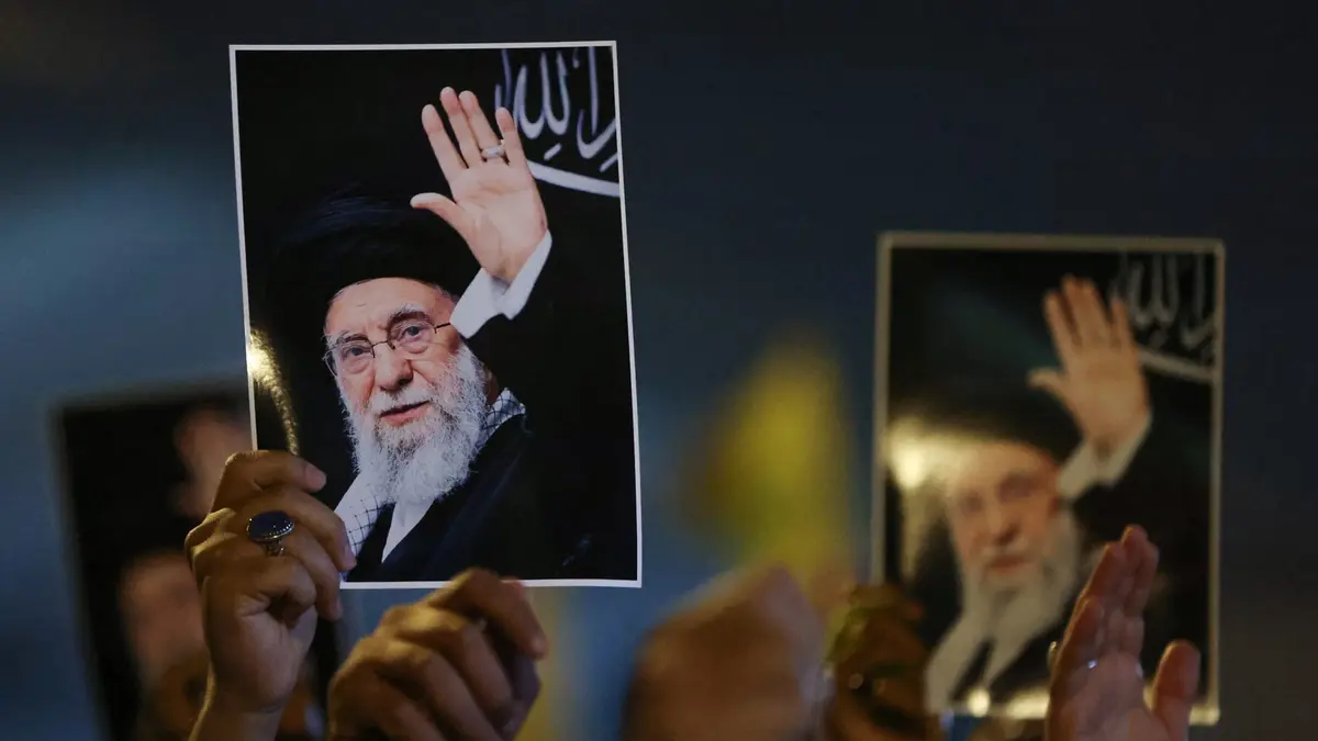 من يحكم إيران الآن ومن هم أبرز المرشحين لمنصب المرشد الأعلى؟
