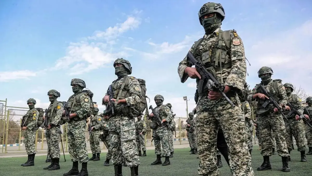 الجيش الإيراني: سنستهدف أي سفينة تابعة للاحتلال وأمريكا إذا أرادت عبور مضيق هرمز