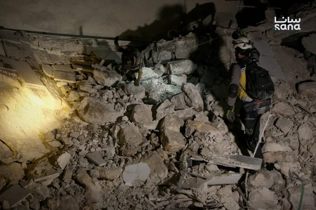 ارتفاع عدد الوفيات جراء انهيار مبنى في حي الأشرفية بحلب إلى 4 أشخاص