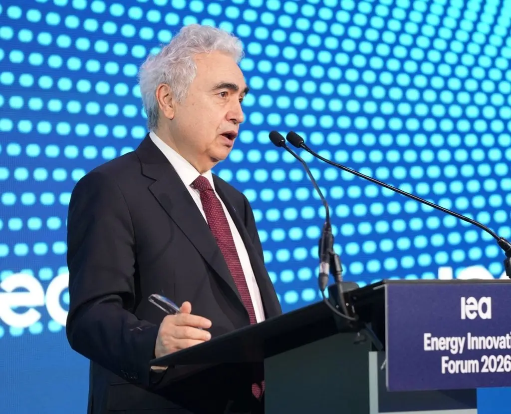 وكالة الطاقة الدولية تزعم وجود فائض نفطي.. وتحذر من العودة إلى الغاز الروسي - الطاقة