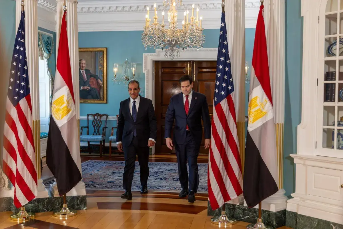 مصر تؤكد أهمية الحفاظ على استقرار المنطقة وحماية الملاحة الدولية