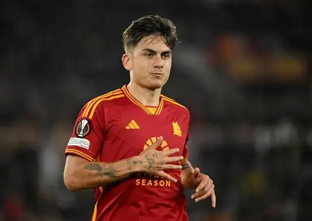 ديبالا نجم روما يخضع لجراحة في الركبة