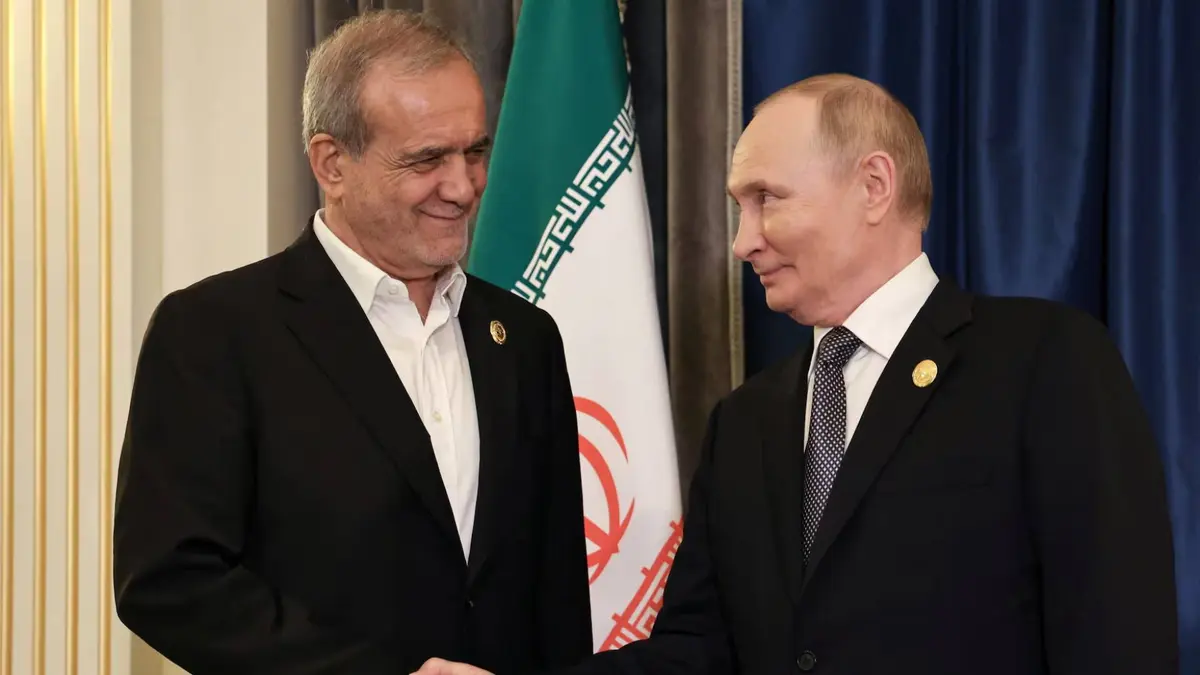 الرئاسة الإيرانية: بزشكيان أوضح لـ بوتين أن اغتيال المرشد عمل جبان ومخالف لكافة القواعد الدولية