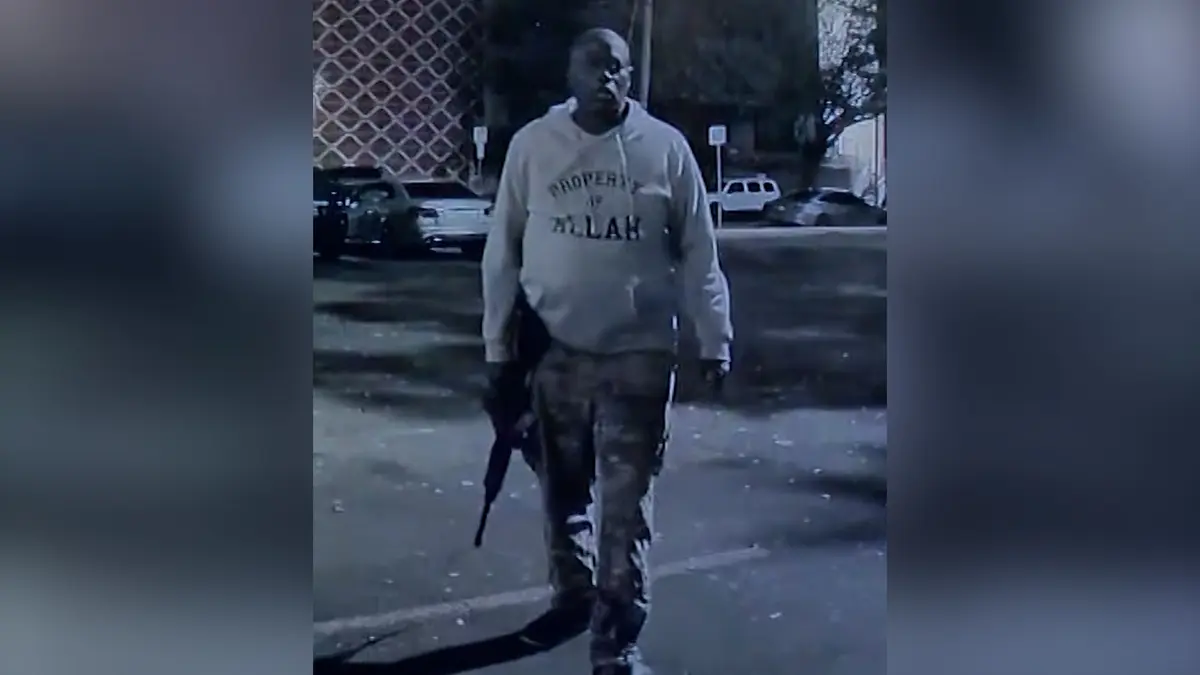 فيديو يُظهر لحظة قتل الشرطة الأمريكية لمشتبه به في إطلاق نار