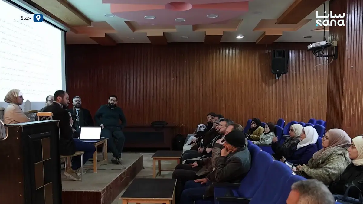 "صناعة اللوحة عبر التاريخ" ندوة في حماة ضمن فعاليات أسبوع الخط العربي والرسم والفن التشكيلي