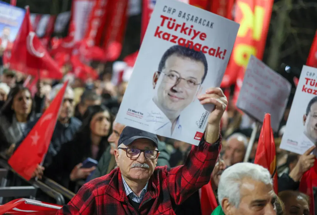 تركيا: جدل قبل بدء محاكمة رئيس بلدية إسطنبول بتهمة الفساد