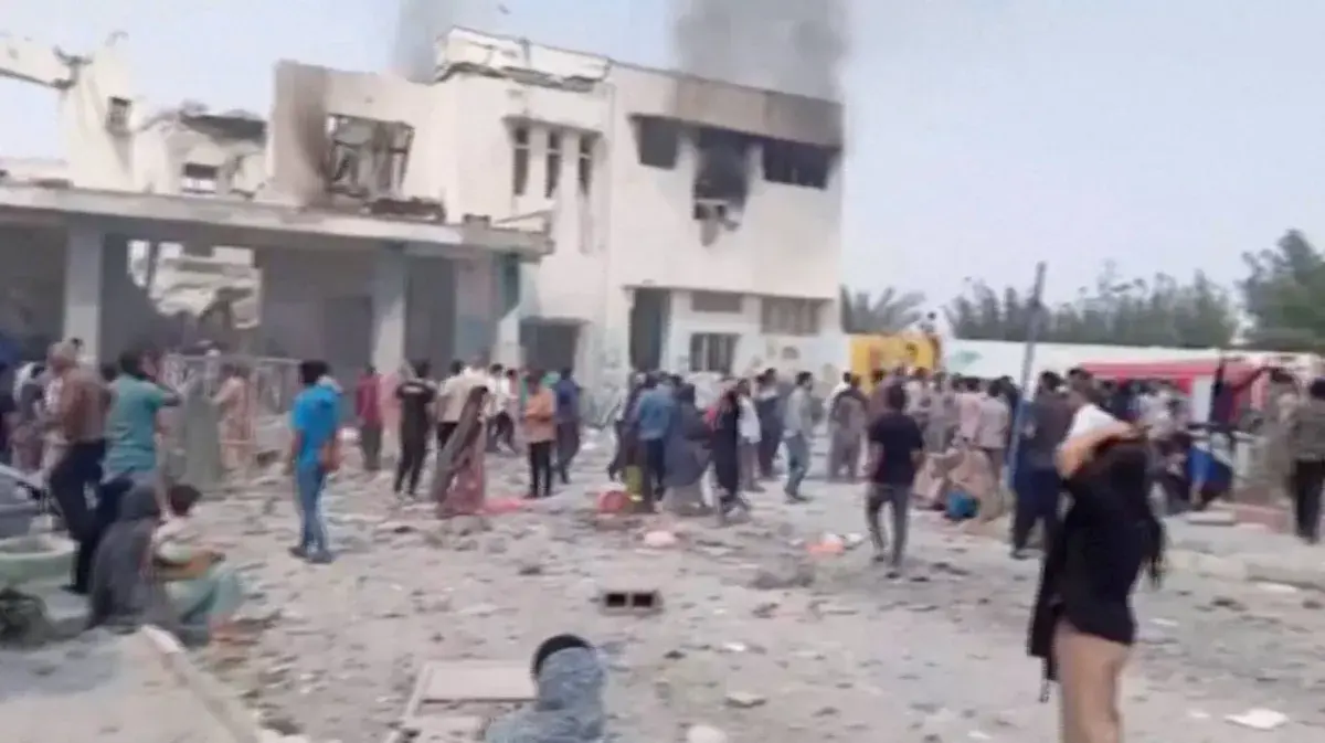 «الحرس الثوري» يعلن استهداف قاعدة الظفرة في أبوظبي بمسيّرات وصواريخ