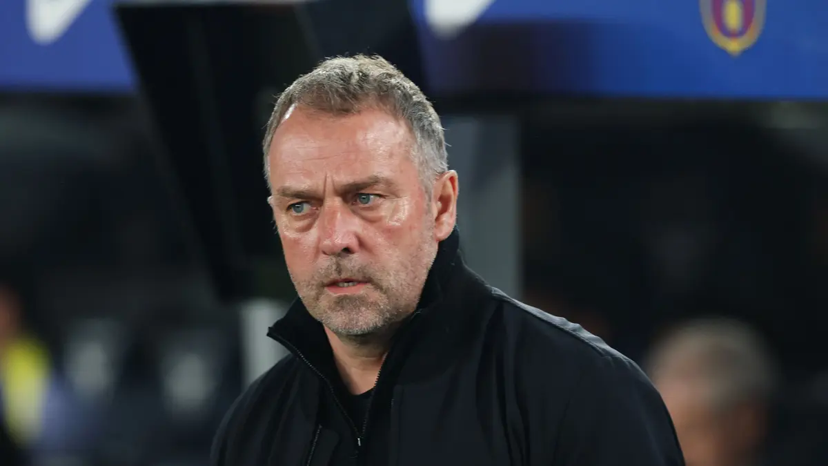 فليك: الإصابات مسؤولية شخص واحد.. ولاعب برشلونة يذكرني بفيليب لام