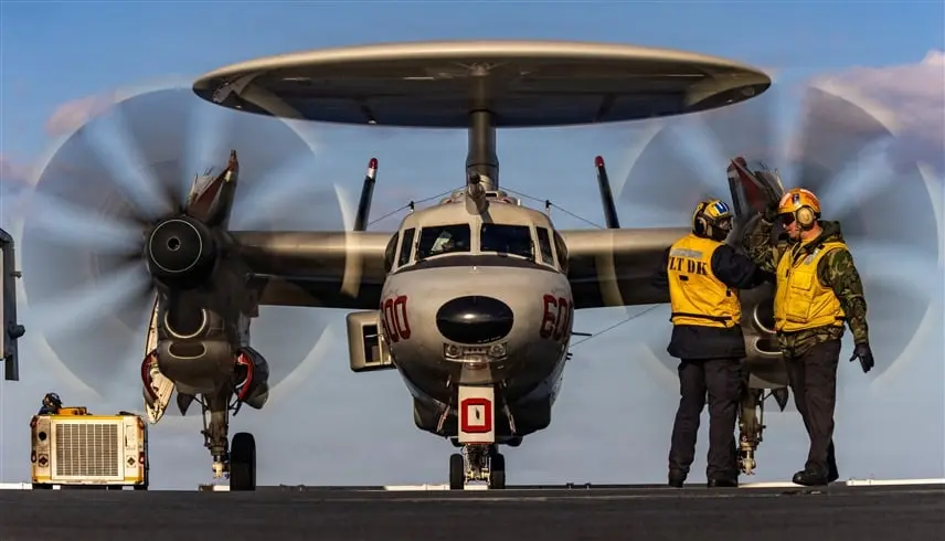 تقرير: ترامب يدرس إرسال قوات برية محدودة إلى إيران - موقع 24