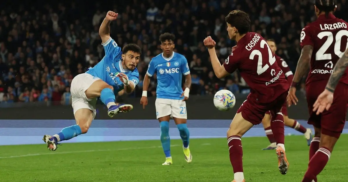 شاهد.. نابولي يحقّق فوزاً صعباً على تورينو بالدوري الإيطالي