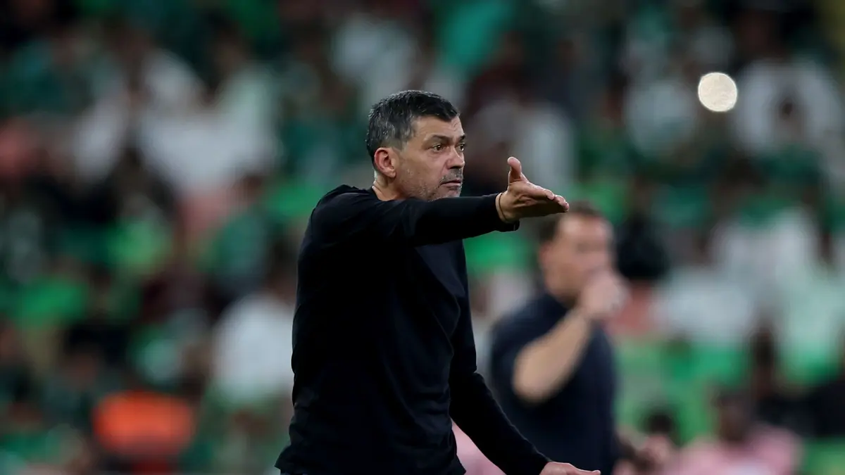 تحليل: بمغامرة غير محسوبة.. كونسيساو يمنح الأهلي نقاط ديربي جدة