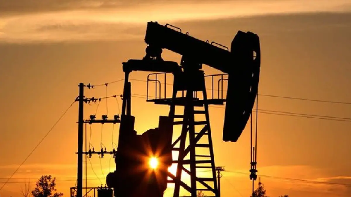 خام برنت يقفز بنسبة 1.8 % وسعر برميل النفط يقترب من 87 دولارا