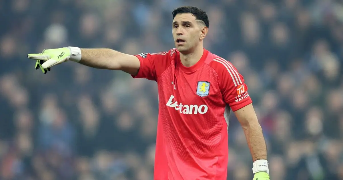 إميليانو مارتينيز مُهدد بعقوبة لانتهاكه قواعد المراهنات