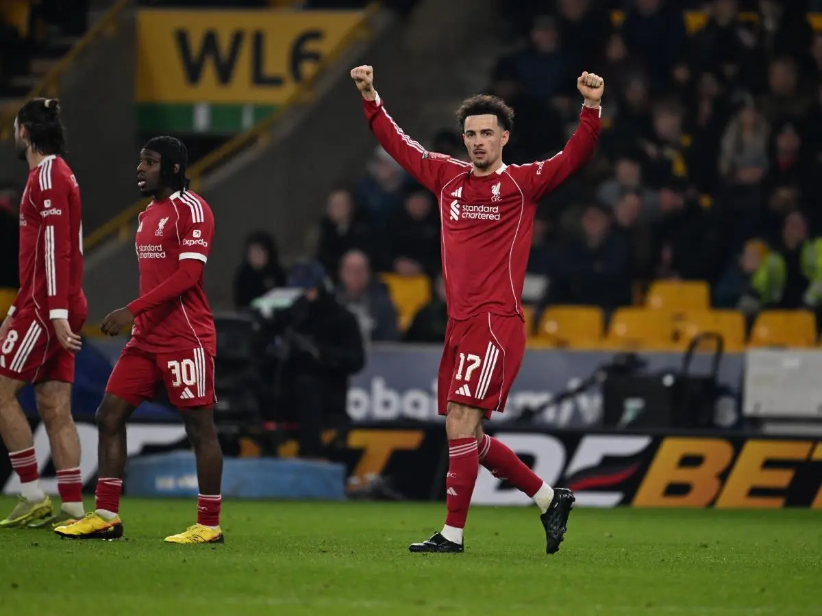 كورتيس جونز يسجل هدف ليفربول الثالث أمام ولفرهامبتون