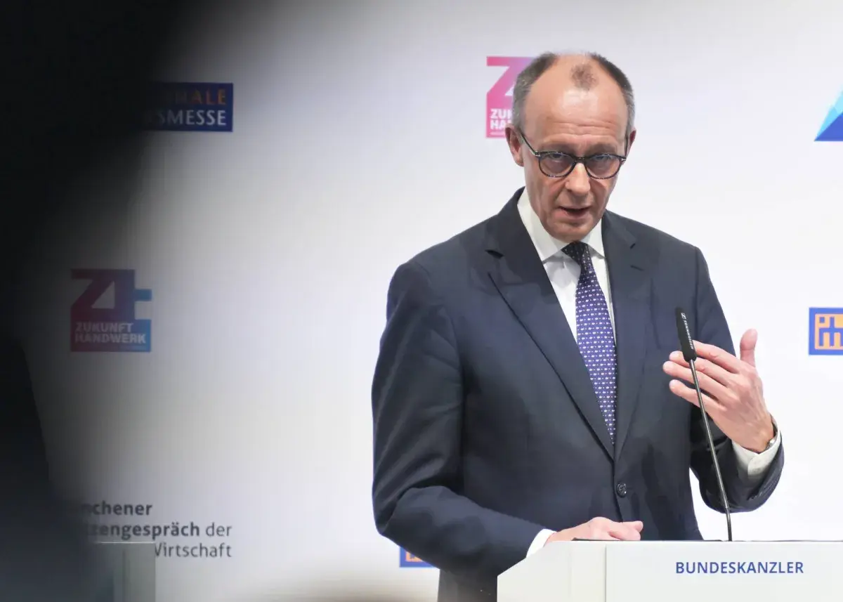 ميرتس يحذر من انهيار إيران وموجة هجرة خارج السيطرة