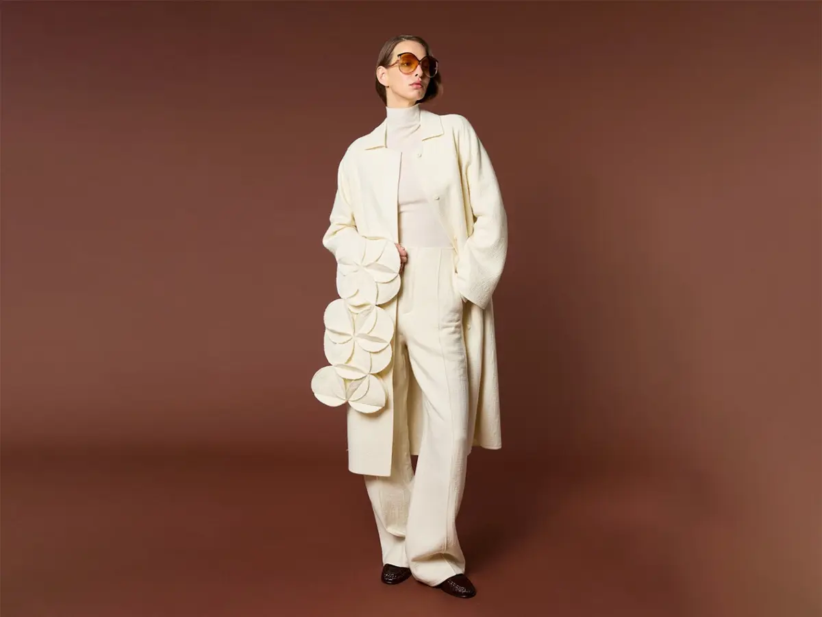 استوحي إطلالات مناسبة للمرأة العاملة من أسبوع الموضة في باريس