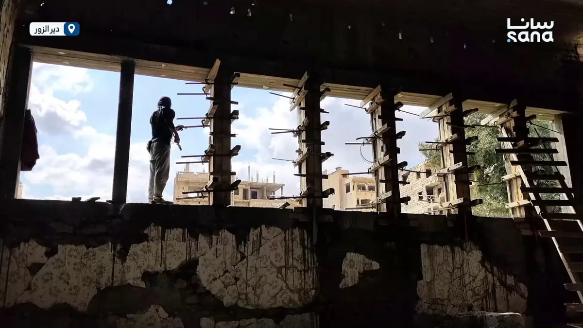 استمرار أعمال إعادة ترميم وتأهيل المسجد العمري في مدينة دير الزور