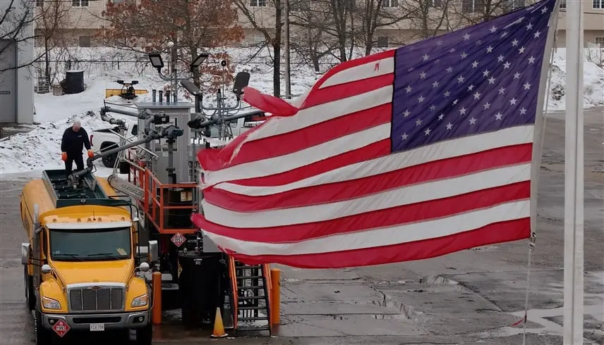 الحرب الإيرانية تجبر البيت الأبيض على قرارات جريئة في أسعار الطاقة - موقع 24