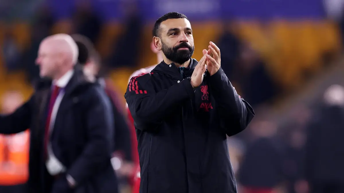 لقطة بين صلاح ومدرب نادي وولفرهامبتون "تخطف الأنظار"