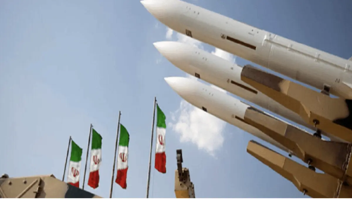 إيران تهدد بضرب أي موقع في الخليج والعراق والمنطقة تستخدمه أمريكا وإسرائيل بقوة لا توصف