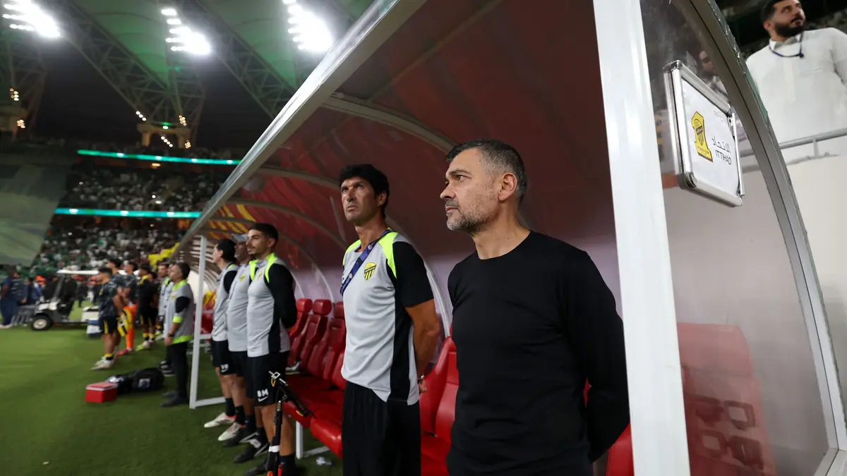 كونسيساو ينفعل على صحفي بعد ديربي جدة.. ويهاجم الأهلي والتحكيم