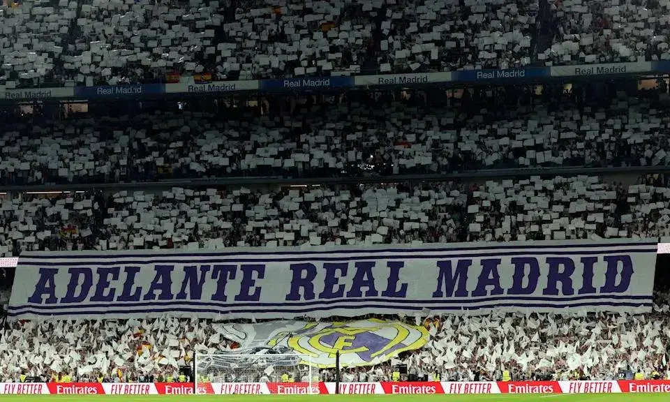 تغريم ريال مدريد بسبب تحية نازية من مشجع