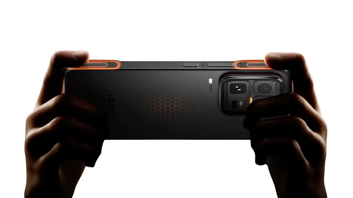 تسريبات تكشف عن ملامح هاتف Vivo iQoo 16 الرائد القادم