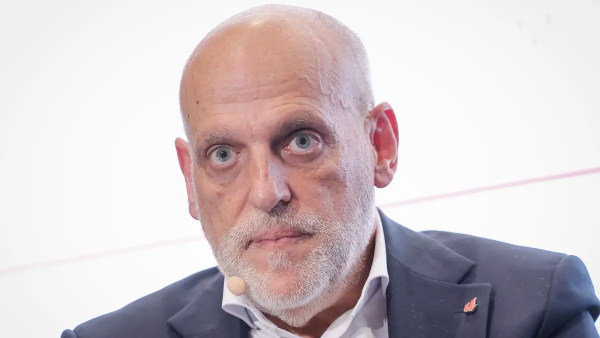 تيباس: أؤيد عقوبة ريال مدريد.. وهذا موقفي من انتخابات برشلونة