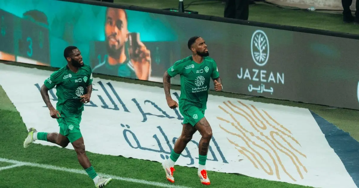 إيفان توني يُشيد بجمهور الأهلي ويكشف سر احتفاله في ديربي جدة