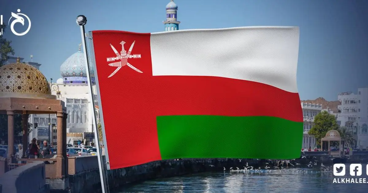 هل تفقد طهران أحد أبرز حلفائها التاريخيين بعد قصف عُمان؟