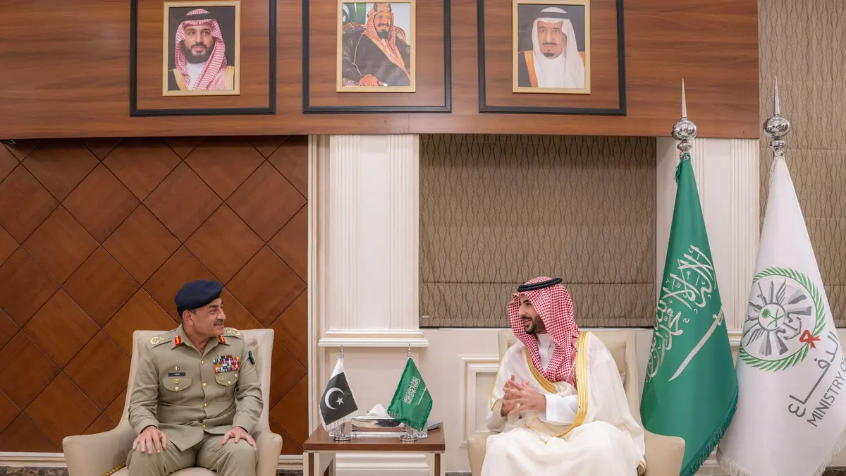 السعودية تبحث مع باكستان وقف اعتداءات إيران على المملكة