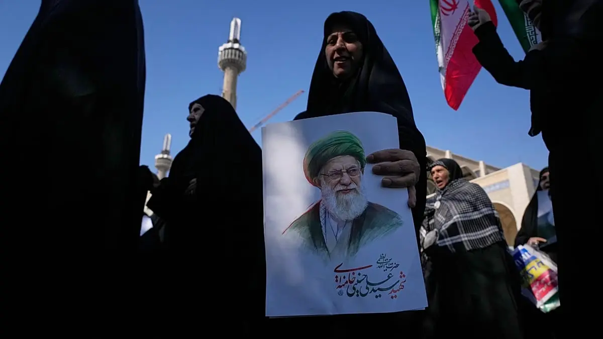 أقمار صناعية وعملاء في قلب طهران: تفاصيل جديدة عن اغتيال خامئني يكشفها جنرال أميركي