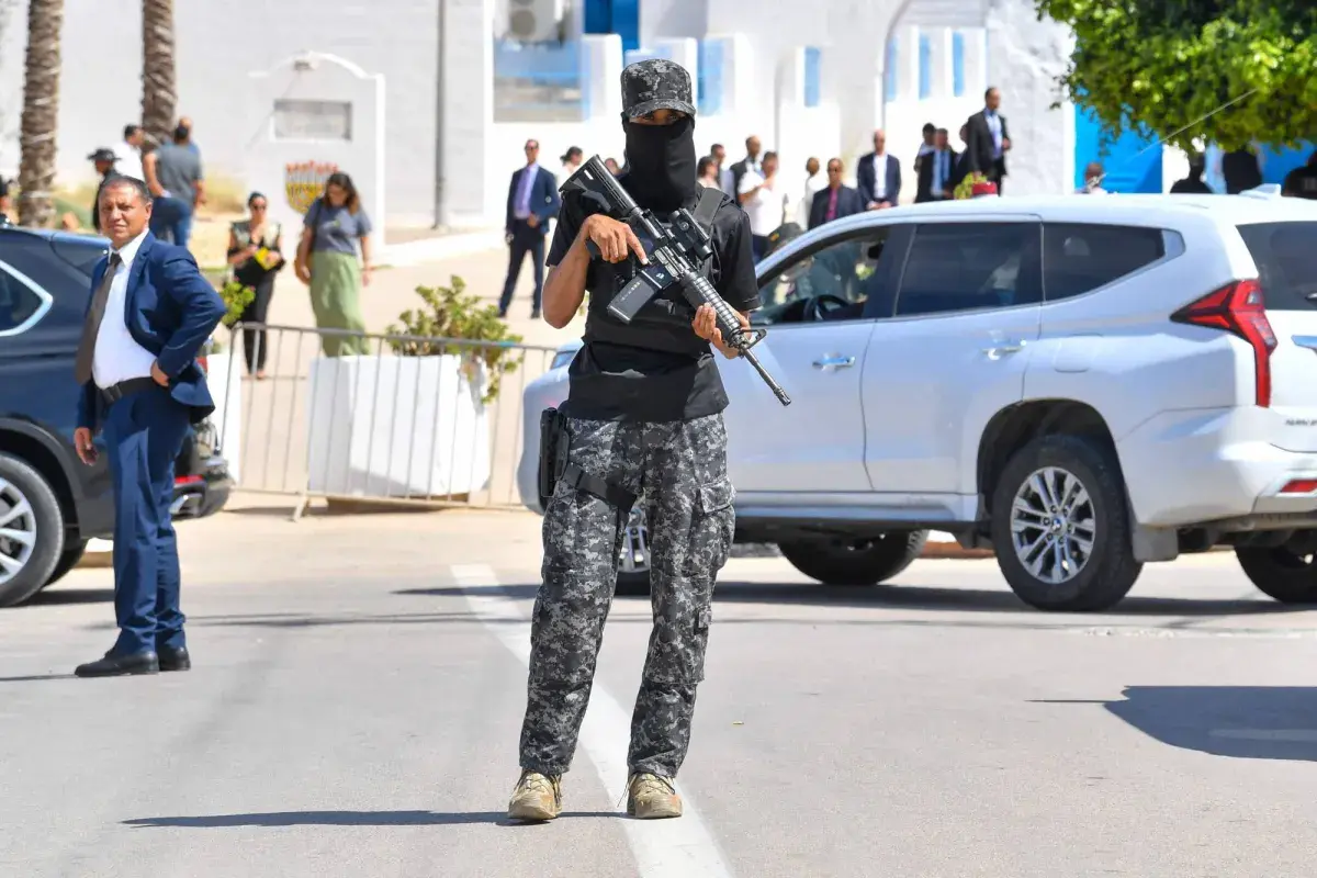 تونس تعلن عودة 1715 مقاتلاً من بؤر التوتر