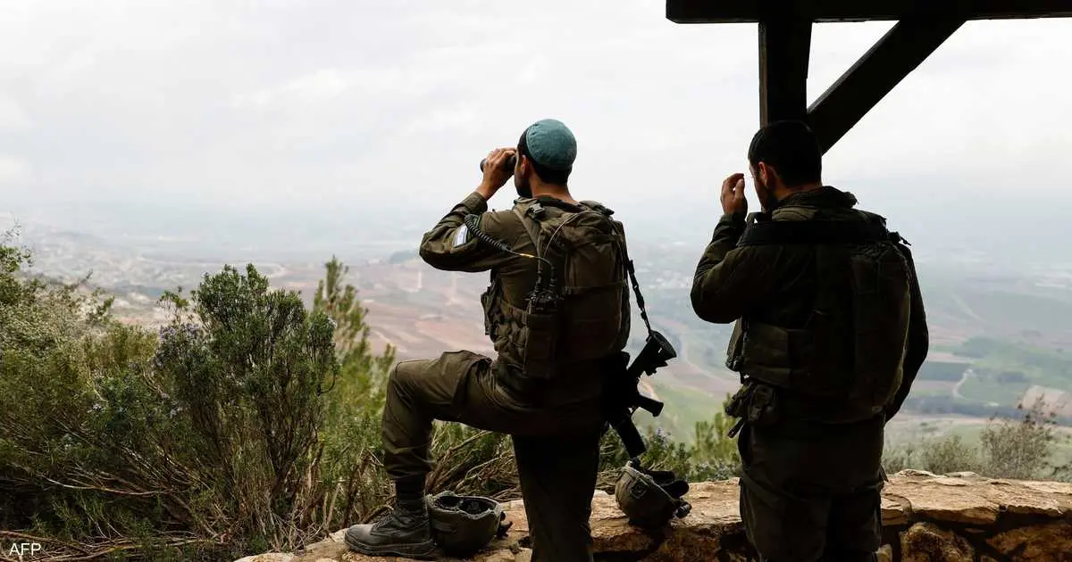 الجيش الإسرائيلي ينذر بأنه سيضرب مواقع لحزب الله في صور
