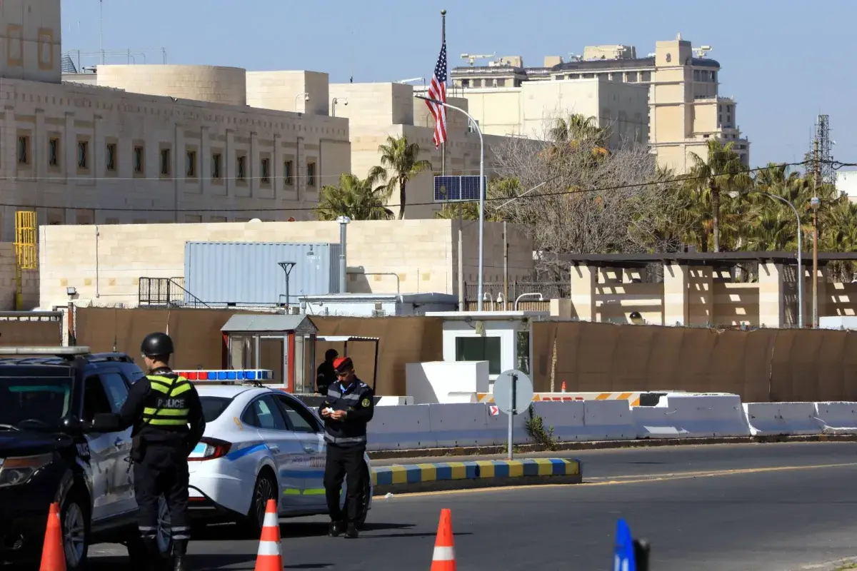 الأردن: الصواريخ والمسيّرات الإيرانية استهدفت منشآت حيوية ولم تكن عابرة