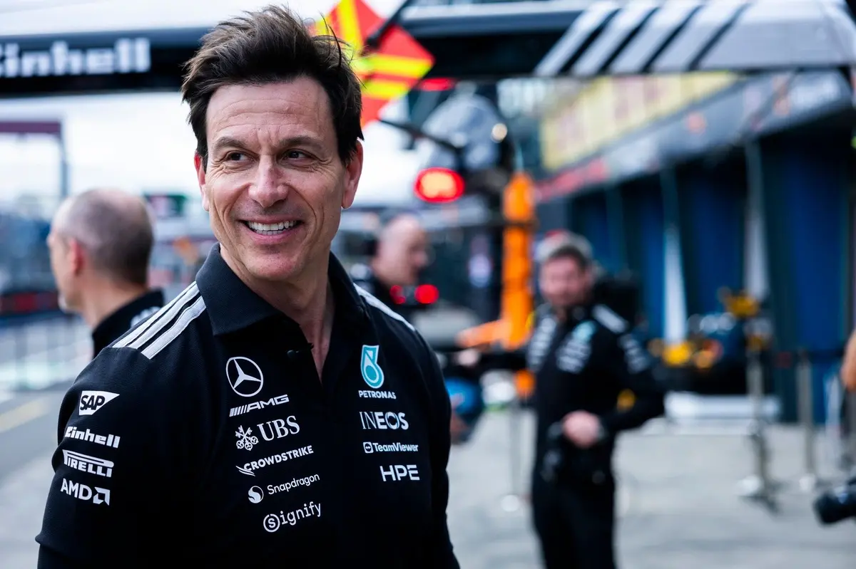Toto Wolff celebrates F1’s move away from “messy” ground-effect cars after Mercedes front-row lockout