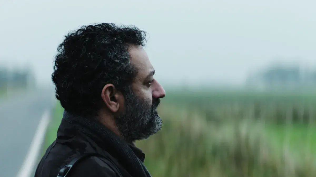 جورج ومنير وأمير... ثلاثيّة صنعت الدهشة في فيلم «يونان»