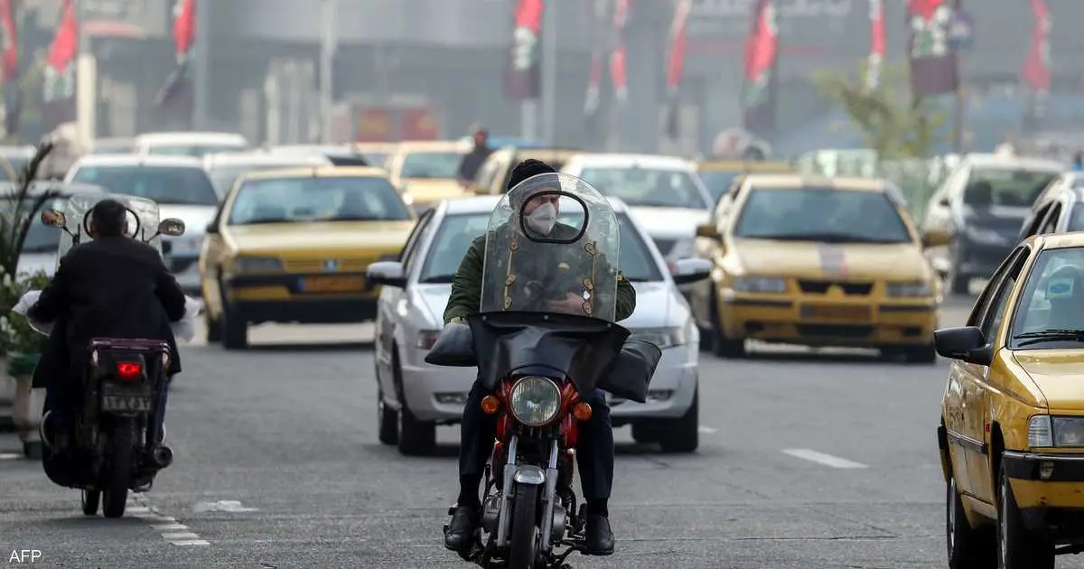 إعلام إيراني: انفجارات قوية تهز طهران