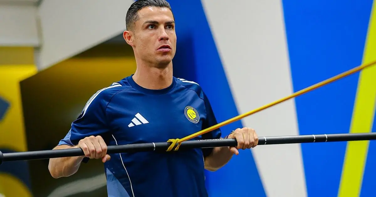 رونالدو "المبتسم" ينشر رسالة قبل متابعة النصر ومحاولة استعادة القمة