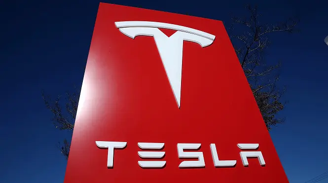 ‏تسلا تفتتح رسمياً أول مركز لها في جدة