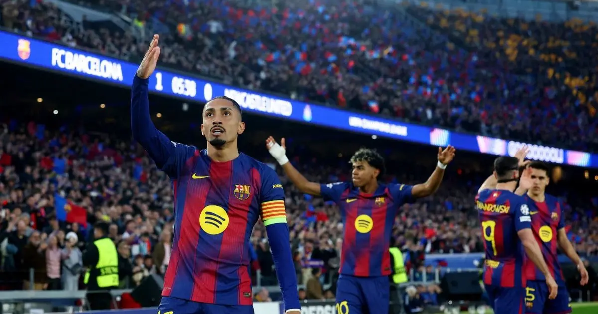 رافينيا يقود برشلونة لافتراس نيوكاسل وبلوغ ربع نهائي دوري الأبطال