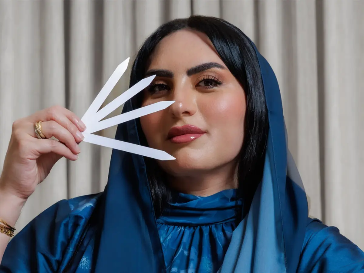 مصممة العطور السعودية سارة الدهلوي: العطر ليس رفاهية بل لغة تحكى بها القصص