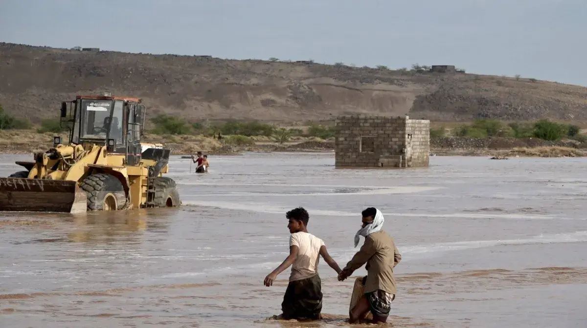 ألغام الحوثيين تعمّق معاناة المتضررين من السيول