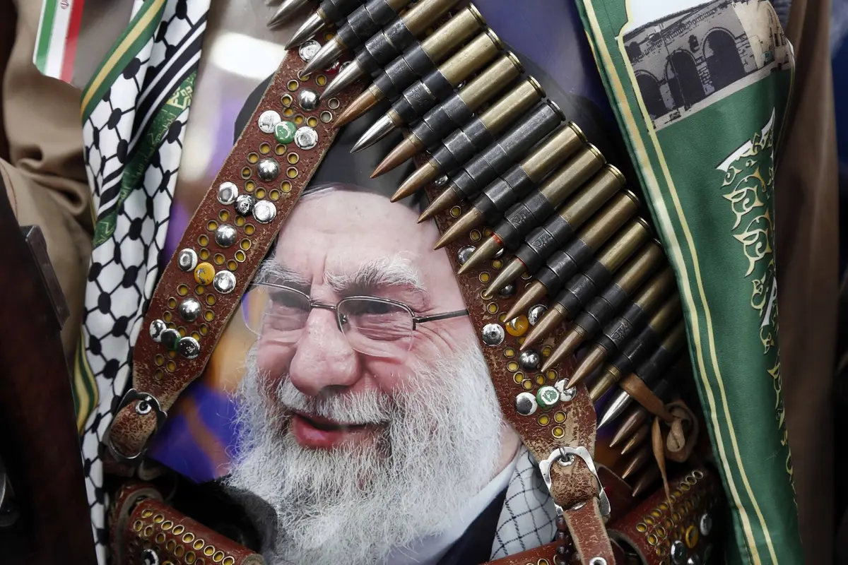 "معاريف": إيران تعمل على إدخال إسرائيل في فخ جديد.. المعضلة الكبرى تصل إلى ذروتها