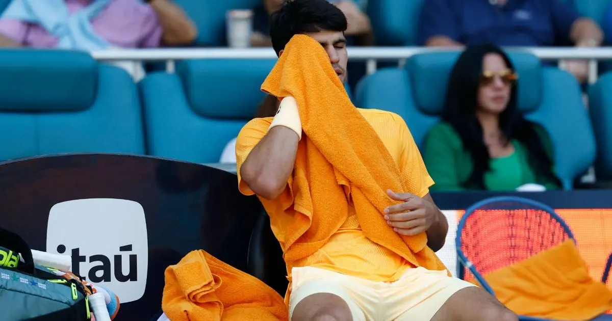 ألكاراز يودع بطولة ميامي وينفجر غضباً: أريد العودة للمنزل